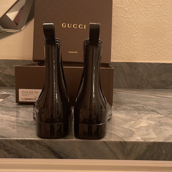 Women’s Gucci ankle boots. Rainproof. Never worn. - Picture 6 of 7